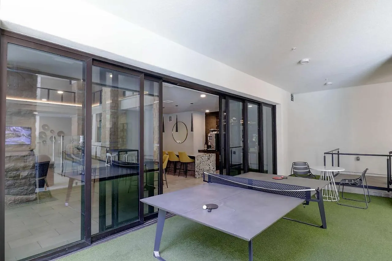 Private Rooftop Terrance-Walk Score 81-Shopping District-King Bed-Parking 4021 Σκότσντεϊλ Διαμέρισμα