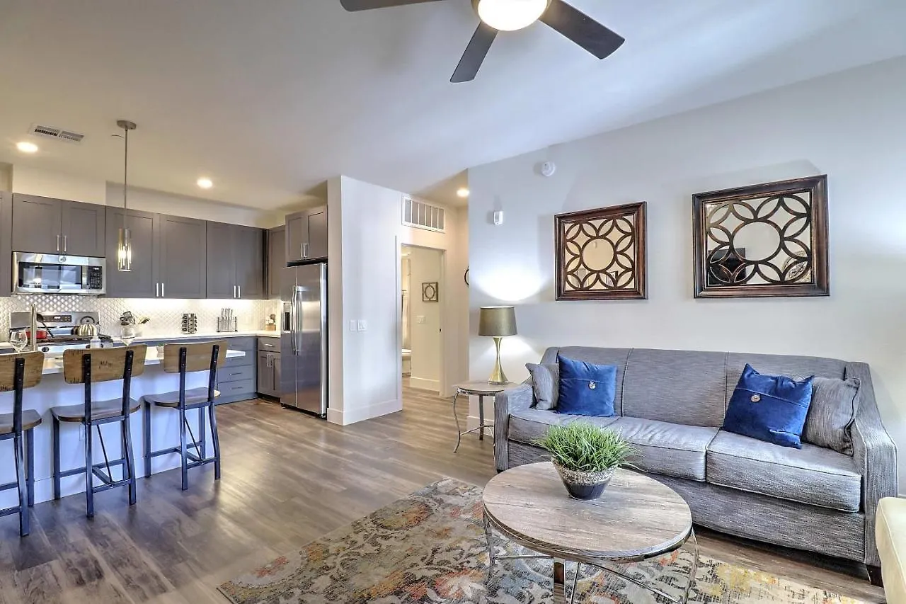 Private Rooftop Terrance-Walk Score 81-Shopping District-King Bed-Parking 4021 Σκότσντεϊλ