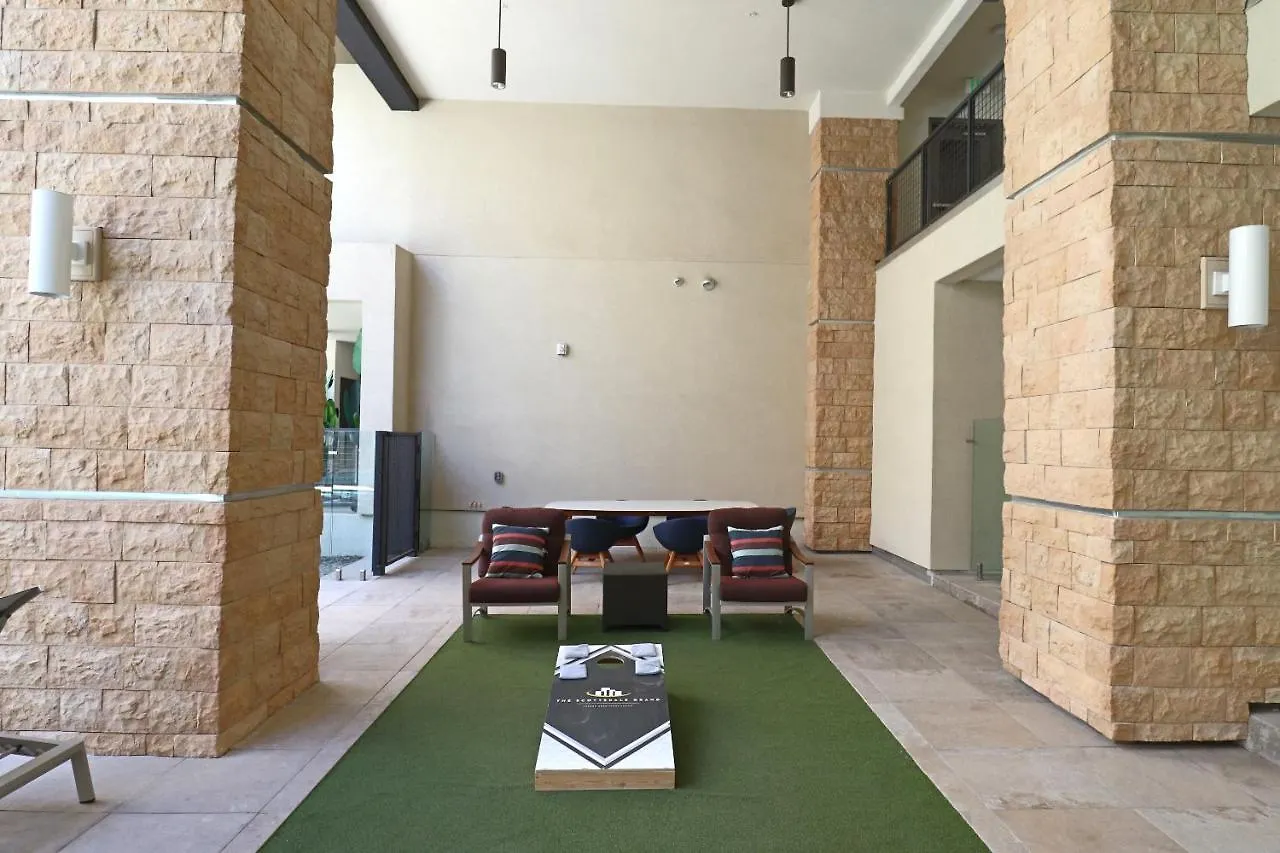 Private Rooftop Terrance-Walk Score 81-Shopping District-King Bed-Parking 4021 Σκότσντεϊλ Διαμέρισμα
