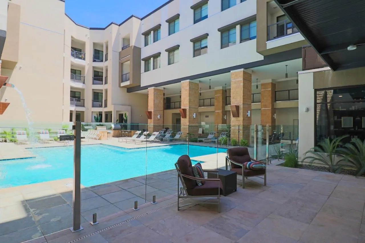 Διαμέρισμα Private Rooftop Terrance-Walk Score 81-Shopping District-King Bed-Parking 4021 Σκότσντεϊλ