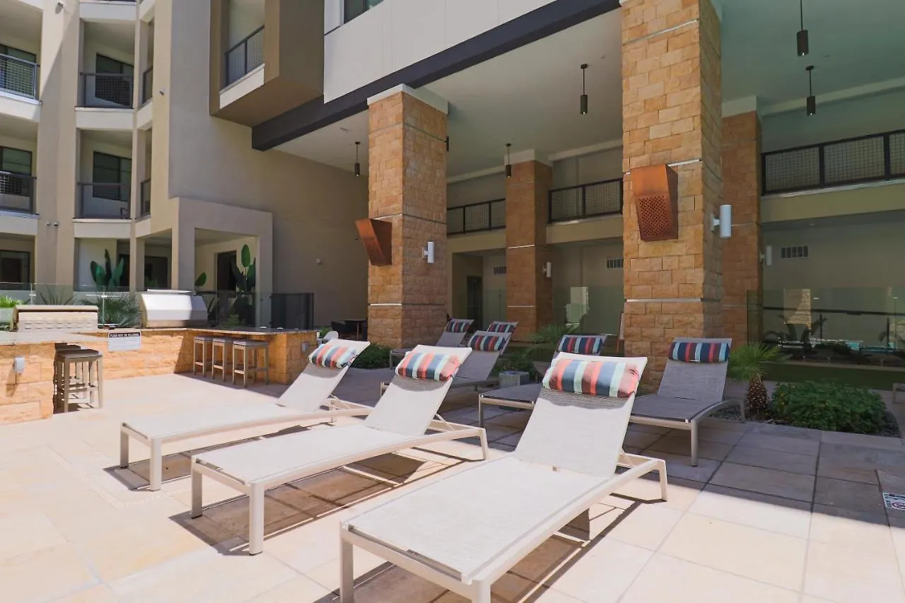 Private Rooftop Terrance-Walk Score 81-Shopping District-King Bed-Parking 4021 Σκότσντεϊλ 0*,