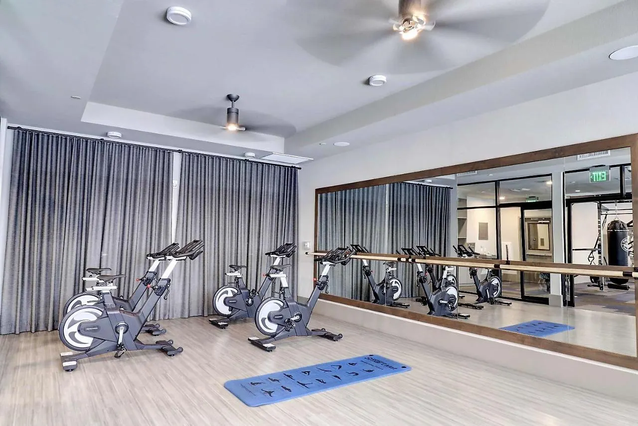 Διαμέρισμα Private Rooftop Terrance-Walk Score 81-Shopping District-King Bed-Parking 4021 Σκότσντεϊλ