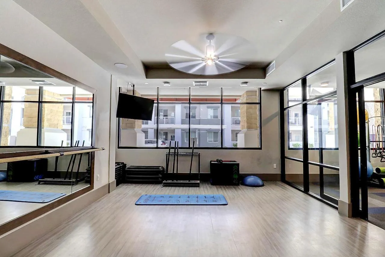 Private Rooftop Terrance-Walk Score 81-Shopping District-King Bed-Parking 4021 Σκότσντεϊλ 0*,  Ηνωμένες Πολιτείες της Αμερικής