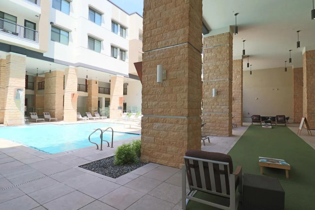 Private Rooftop Terrance-Walk Score 81-Shopping District-King Bed-Parking 4021 Σκότσντεϊλ Διαμέρισμα
