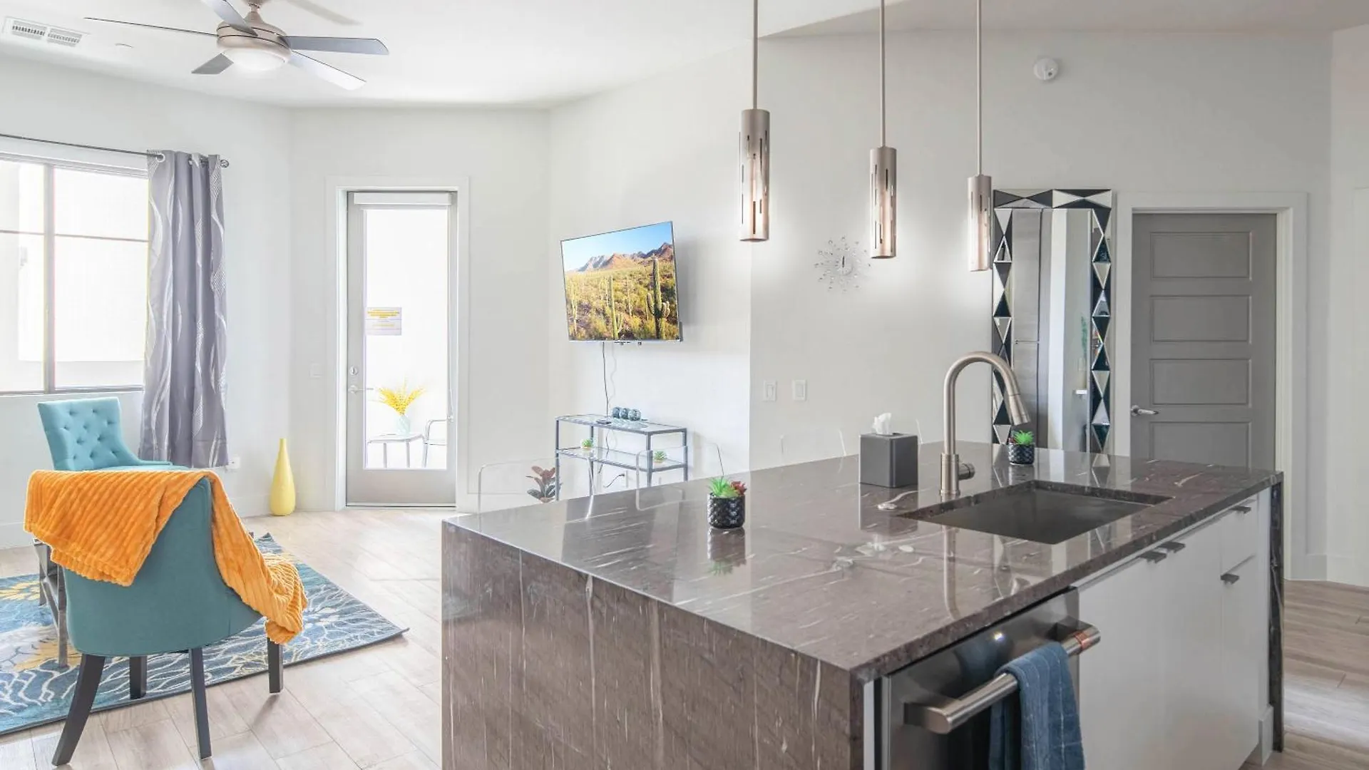 Διαμέρισμα Private Rooftop Terrance-Walk Score 81-Shopping District-King Bed-Parking 4021 Σκότσντεϊλ Ηνωμένες Πολιτείες της Αμερικής
